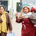 Fresh Snowfall Forces Closure Of NH; 8000 Vehicles Stranded