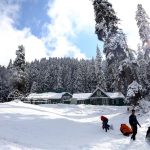 Cold wave prevails across Kashmir, Gulmarg freezes at minus 6°C